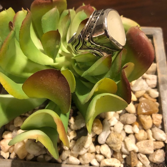 Sterling Silver Ring with Sea Glass - Picture 2 of 8